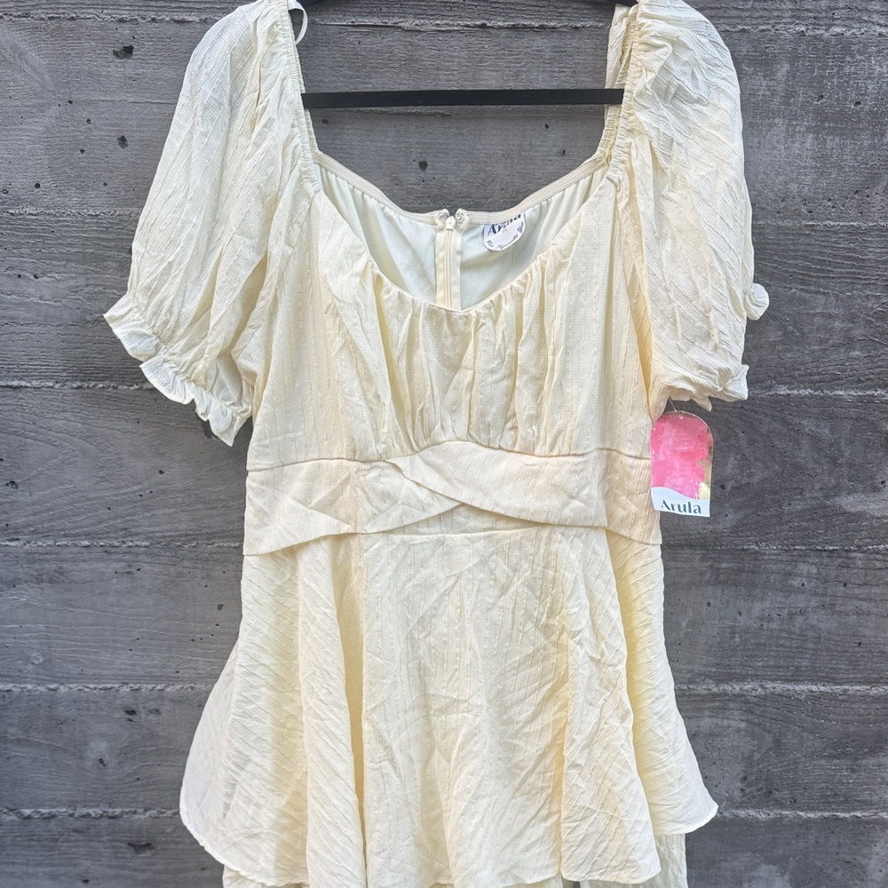 Arula Cream Puff Sleeve Dress